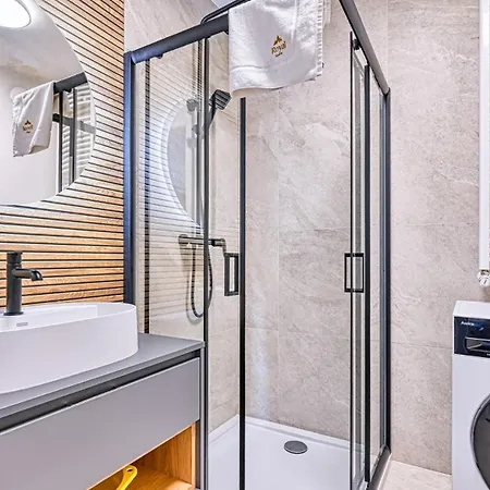 Appartement Szklarska Village - Z Sauna I Balia W Malowniczej Okolicy Obok Dino Parku - By Royal Aparts