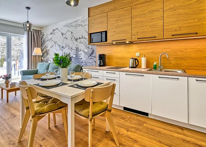 Apartment Szklarska Village - W Malowniczej Okolicy, Obok Dino Parku - By Royal Aparts *